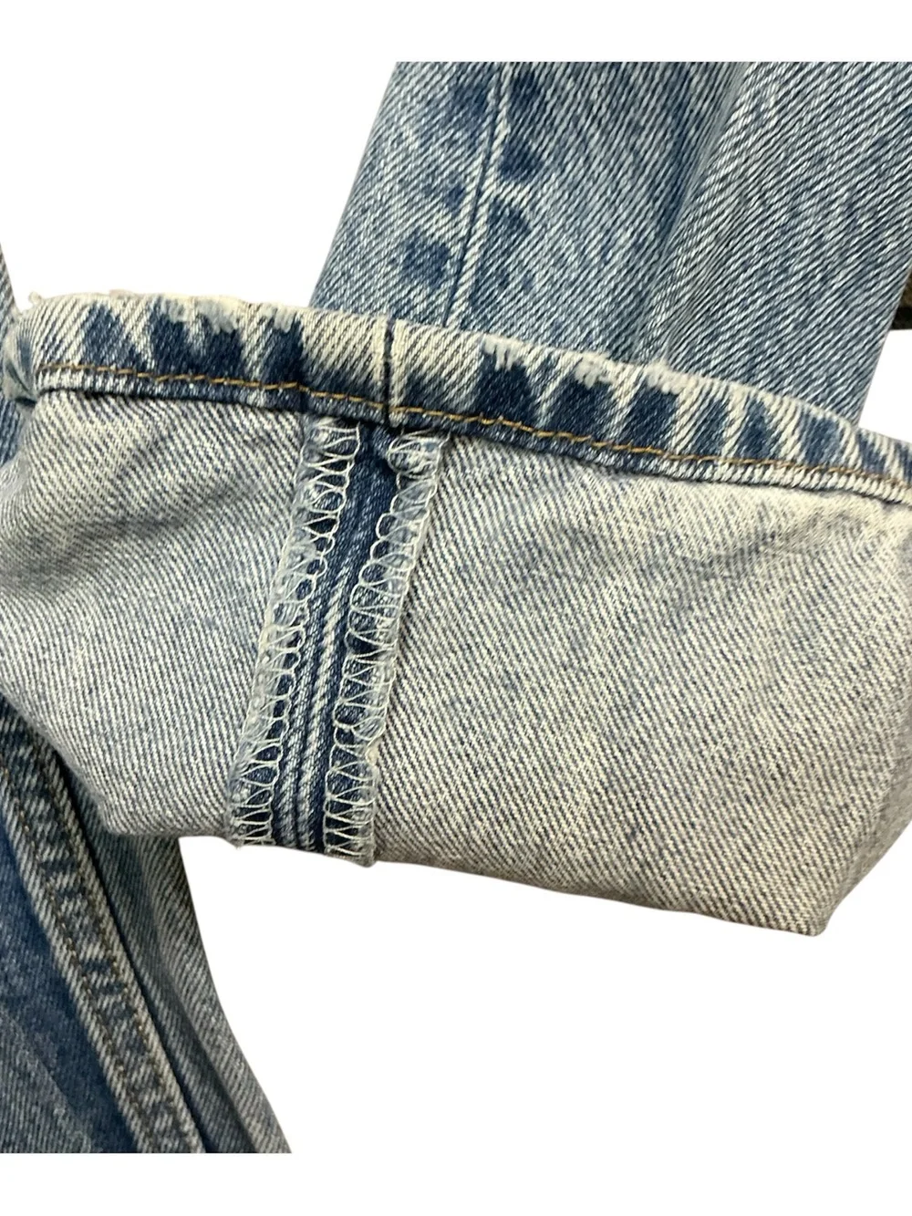 Vintage Levi’s 501XX button fly medium wash straight leg jeans 32 x 32